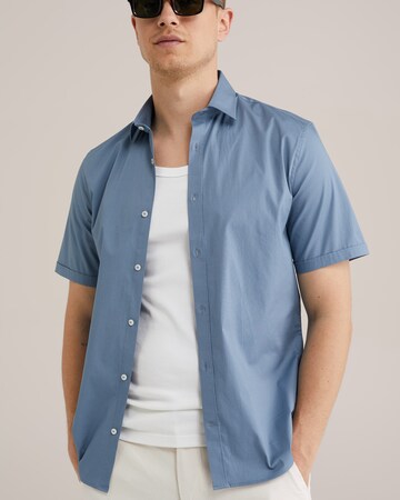 WE Fashion Přiléhavý střih Košile – modrá