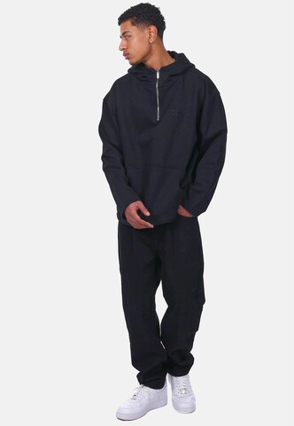 Dropsize Sweatshirt in Black