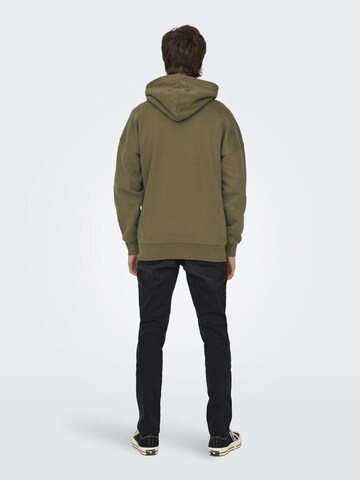 Slimfit Felpa 'DAN' di Only & Sons in marrone