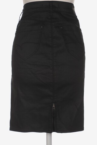 Mavi Skirt in S in Black