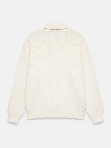 Pull&Bear Пуловер в бяло