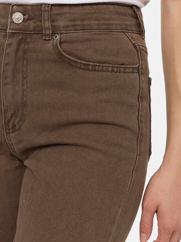 Tazzio Regular Jeans 'Tazzio F129' in Braun