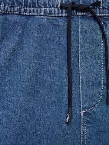 Pull&Bear Tapered Jeans in Blau