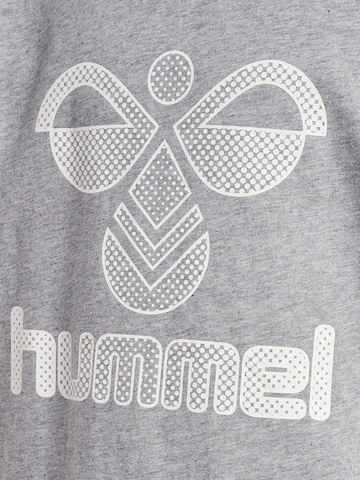 Hummel Funktionsshirt 'PROUD' in Grau