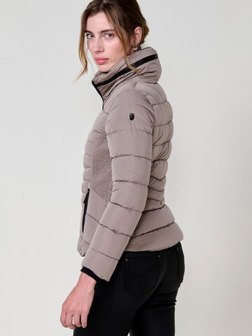 KOROSHI Zimní bunda – béžová