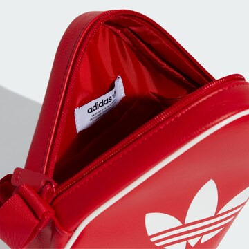 Sac à bandoulière 'Adicolor Classic' ADIDAS ORIGINALS en rouge