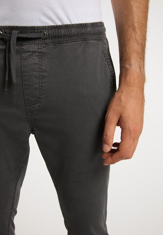 DreiMaster Vintage Slim fit Chino trousers in Grey