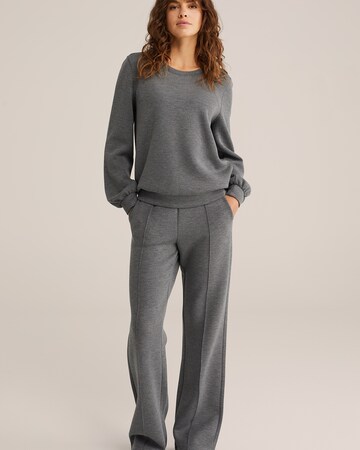WE Fashion Regular Hose in Grau