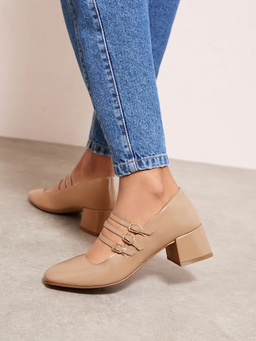 Friends Like These Czółenka w kolorze beżowy: przód