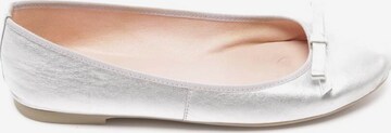 PRETTY BALLERINAS Flats & Loafers in 37 in Silver: front
