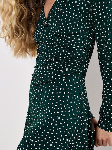 Robe ' ' Apricot en vert
