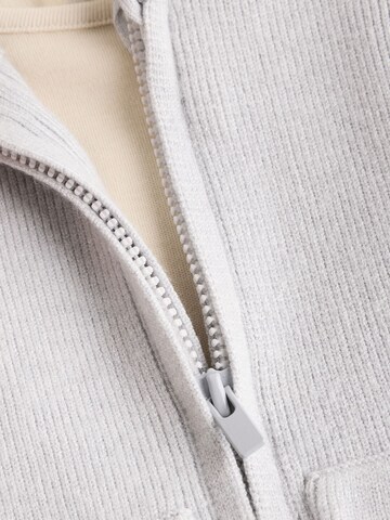 Set Next en gris
