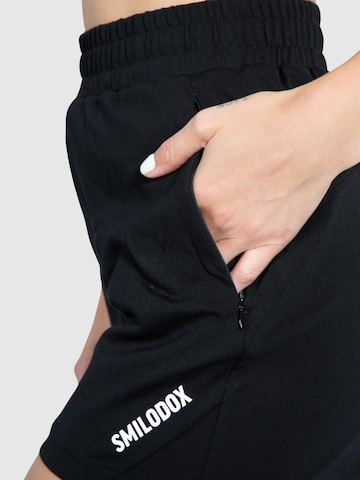 Regular Pantalon de sport 'Althea' Smilodox en noir