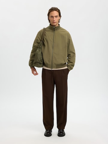 SELECTED Φθινοπωρινό και ανοιξιάτικο μπουφάν 'SLHDYLAN' σε πράσινο