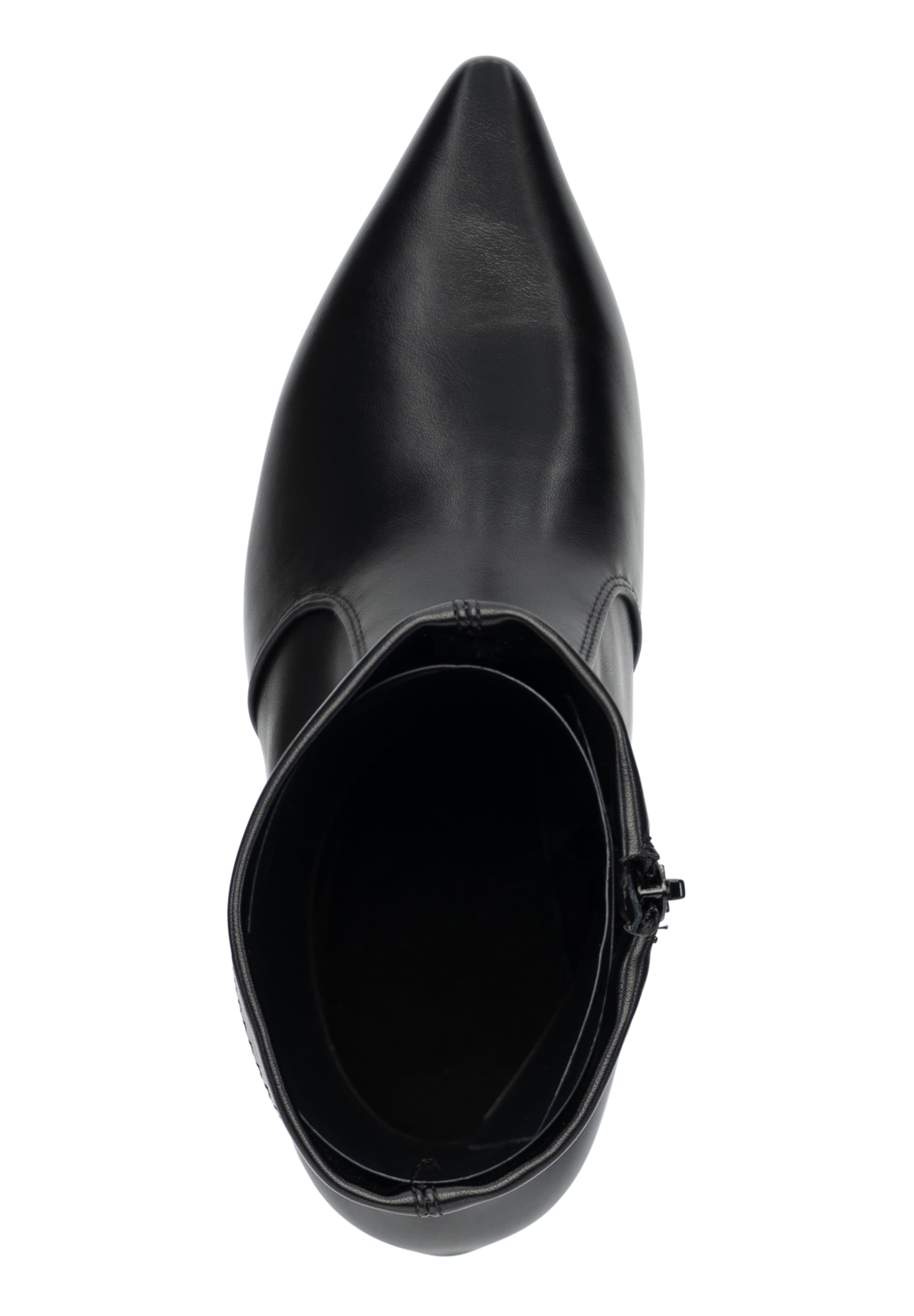 Salinyang Ankle Boots in Black