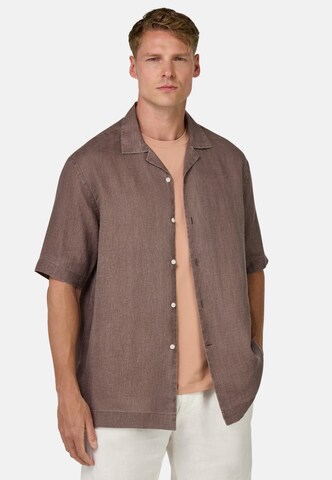 Coupe regular Chemise Boggi Milano en marron : devant