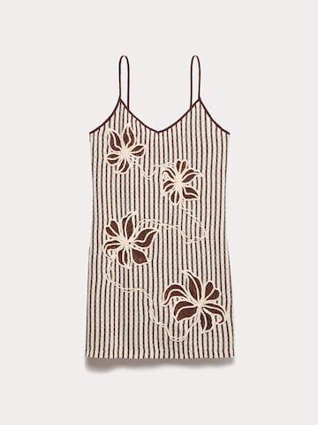 Vêtement de plage Marks & Spencer en beige