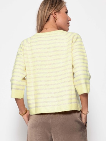 SASSYCLASSY Sweater in Yellow