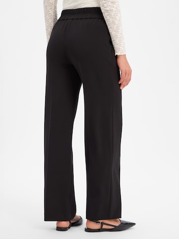 Regular Pantalon à pince Marc Cain en noir