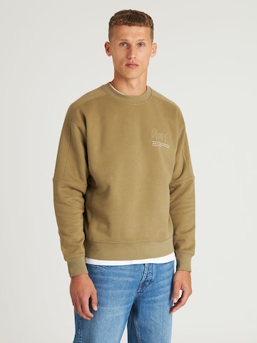 Sweat-shirt 'Ido' CHASIN' en vert : devant