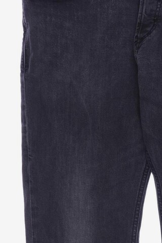 DIESEL Jeans in 32 in Black