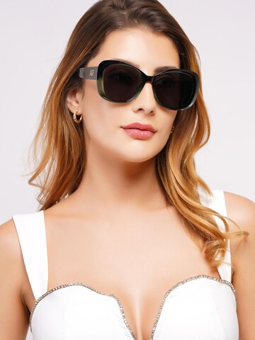AVANT-GARDE PARIS Sunglasses 'Chryseis' in Green: front