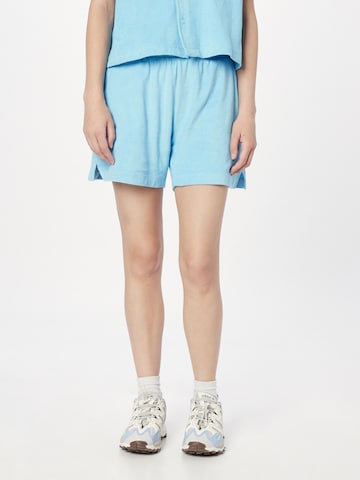 Urban Classics Loosefit Shorts in Blau: predná strana