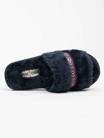 Minnetonka Muiltjes 'London' in Blauw