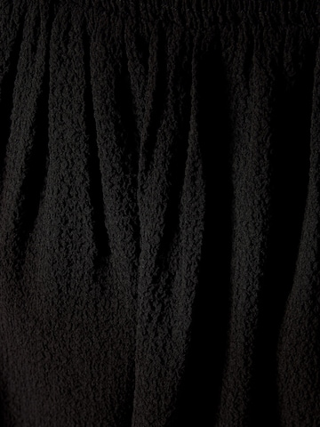 Bershka Sukienka w kolorze czarny