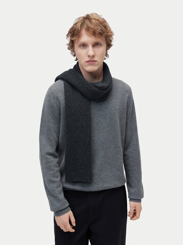 pilka GOBI Cashmere Šalikas: priekis