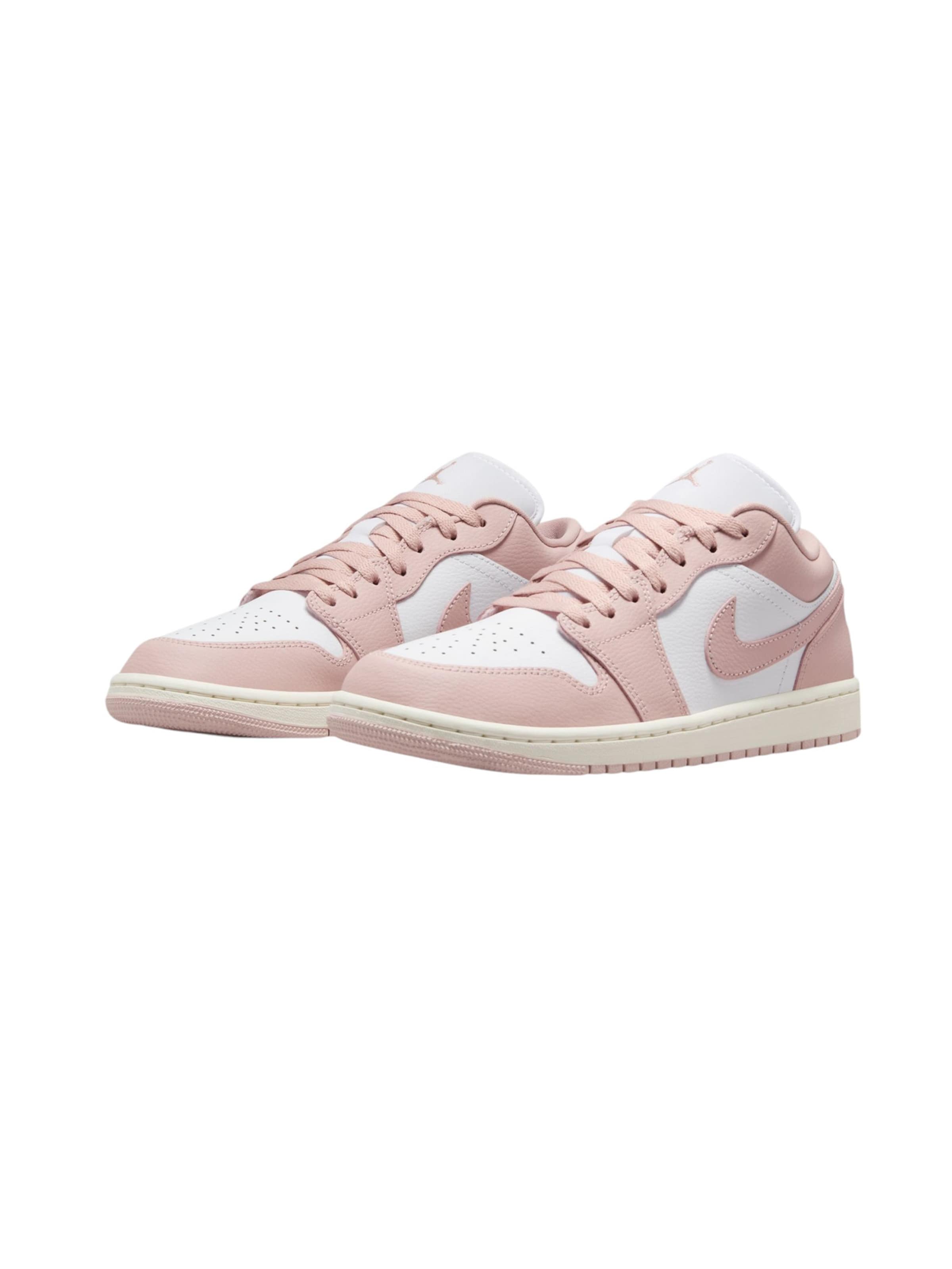 Baskets basses 'AIR JORDAN' Jordan en blanc : devant