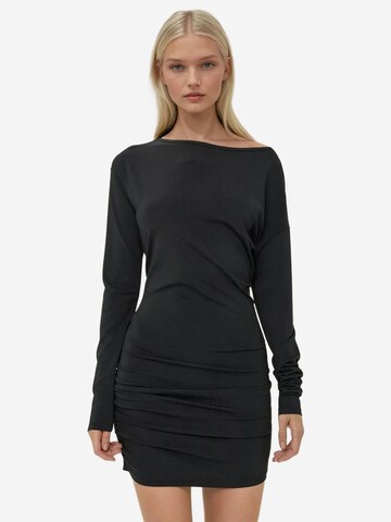 Robe Hiccup en noir : devant