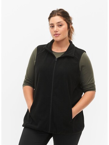 Active by Zizzi Weste 'Aodi' in Schwarz: Vorderseite