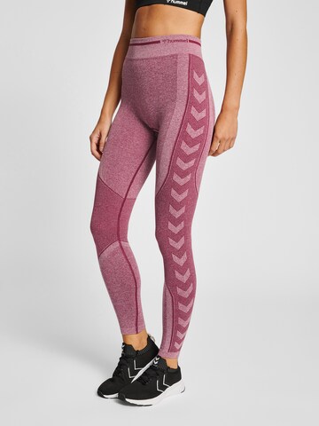 Skinny Pantalon de sport Hummel en violet : devant