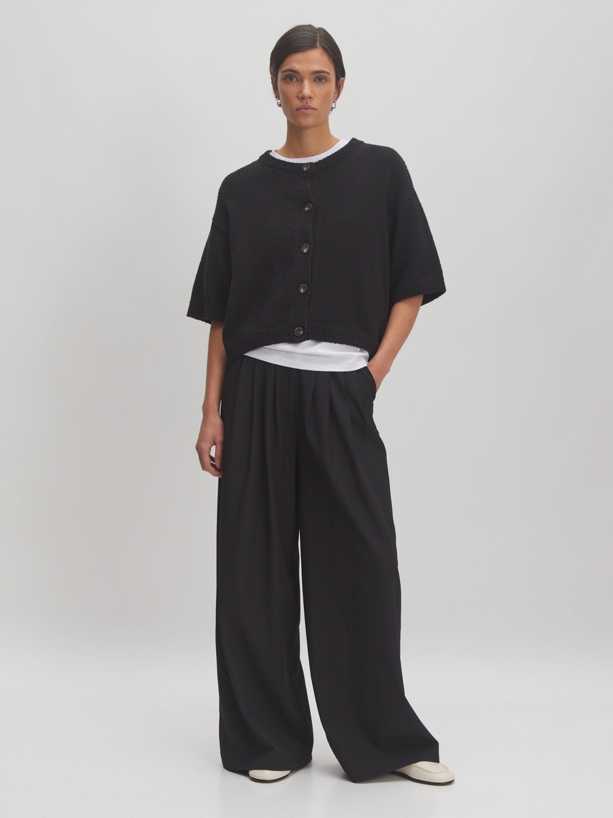 EDITED Producten Shirt 'Oline' Zwart