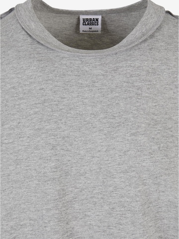 FUBU T-Shirt in Grau