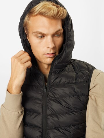 Coupe regular Gilet BRAVE SOUL en noir