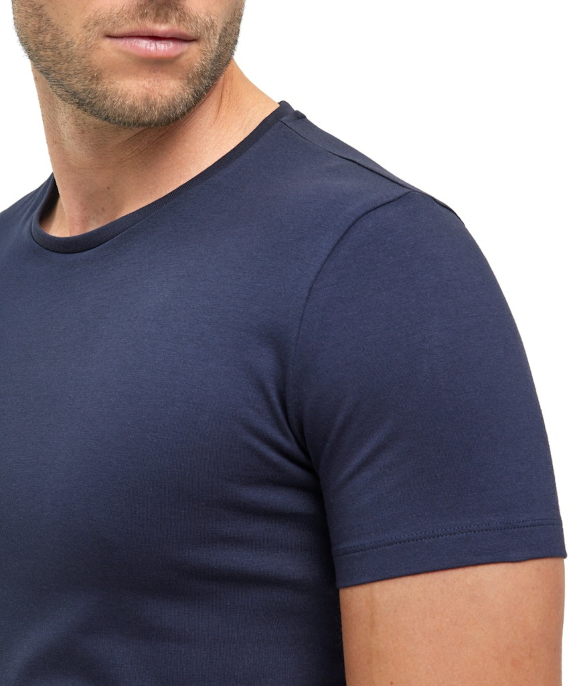 FALKE Undershirt in Blue