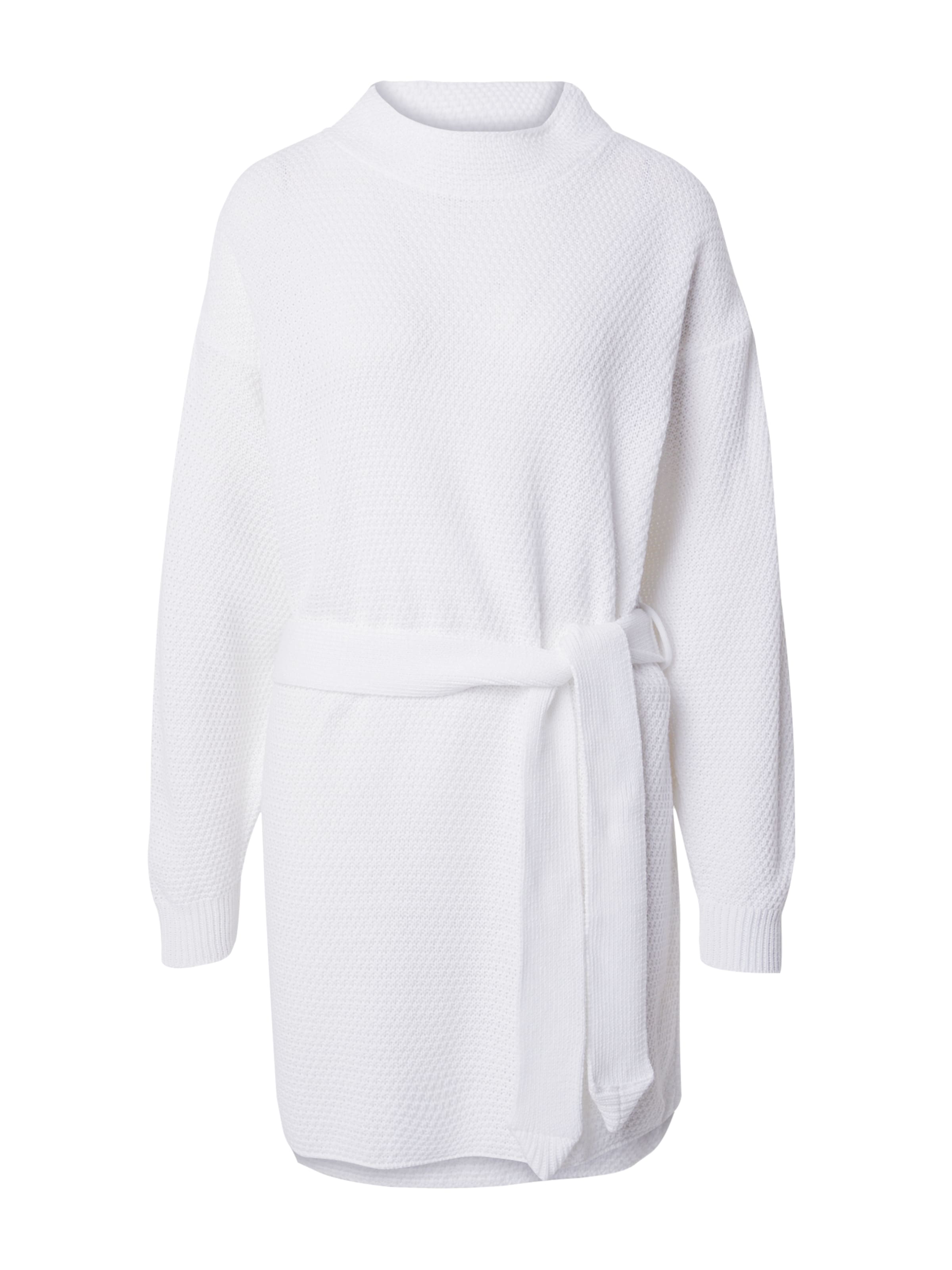 Rochie tricotat de la GLAMOROUS pe alb: față