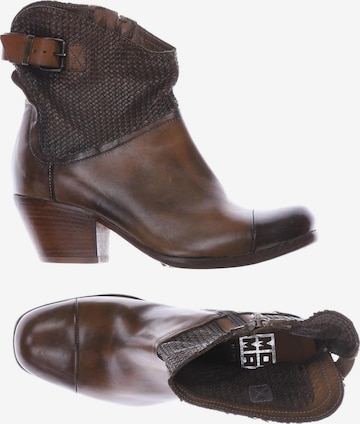 MOMA Dress Boots in 36 in Brown: front