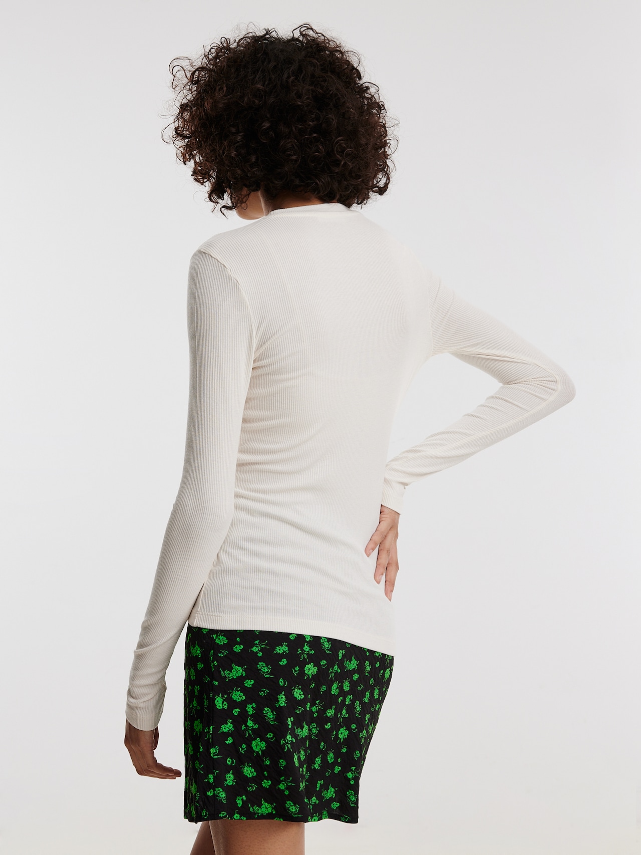 EDITED Produits T-shirt 'Inoa' beige