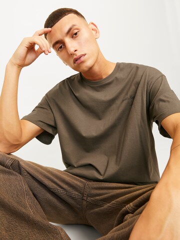 JACK & JONES T-Shirt 'JJMystic' in Braun