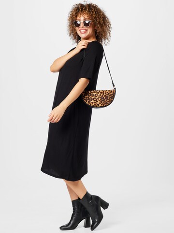 ONLY Curve - Vestido 'BERA' en negro