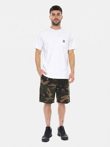 Carhartt WIP Baggy Broek 'Southfield Short Camo Laurel' in Groen: voorkant