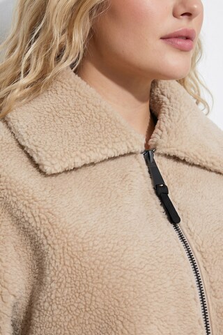 Ulla Popken Between-season jacket in White