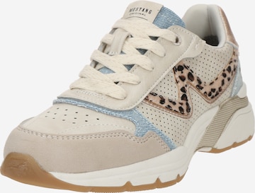Sneaker bassa di MUSTANG in beige: frontale