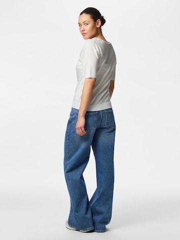 Cardigan 'PCNora' PIECES en blanc