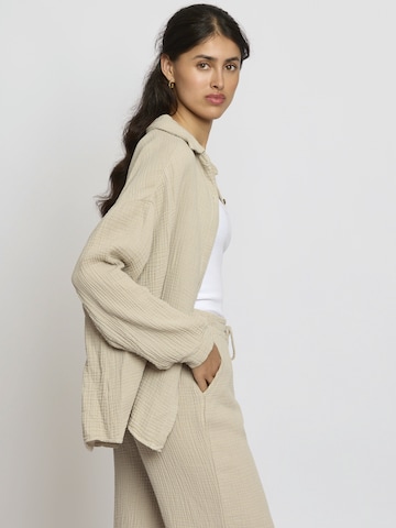 Chemisier 'Amelie' Lilavie en beige