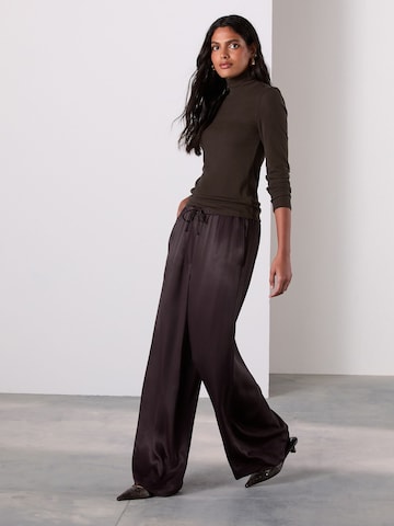 Loosefit Pantaloni di Next in marrone