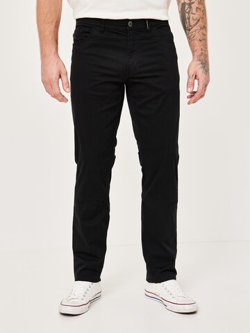 REDPOINT Regular Pants in Black: front